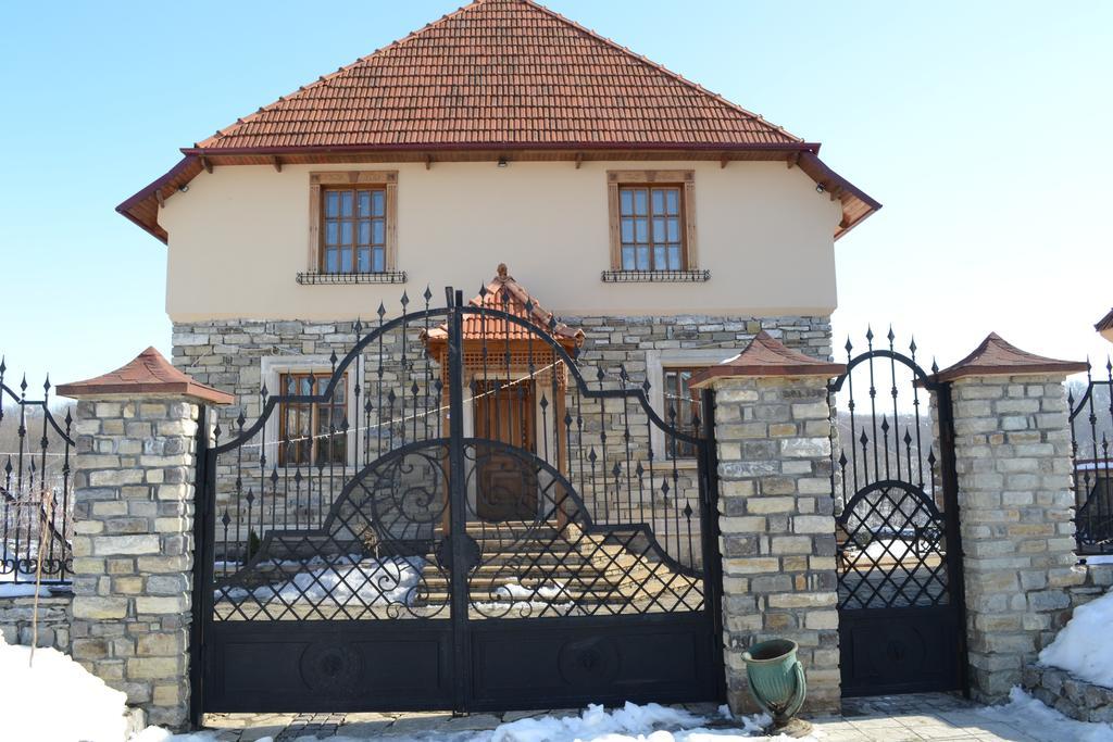 Guesthouse Grand Canyon Kamianets-Podilskyi Exterior photo