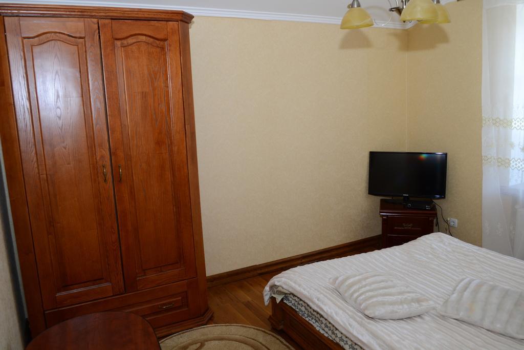 Guesthouse Grand Canyon Kamianets-Podilskyi Room photo